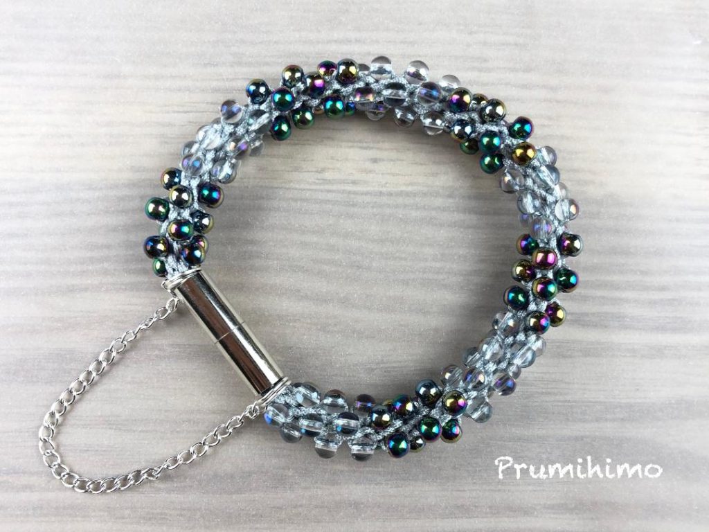 Silver banded bracelet